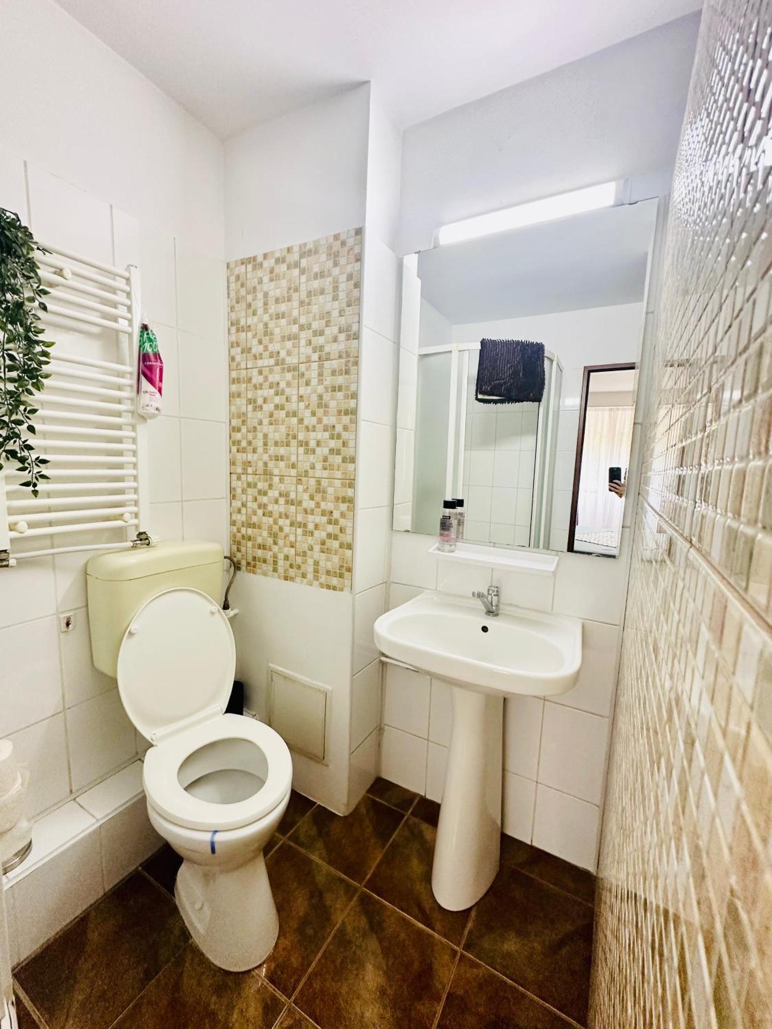 Tranquil Unirii Residence - Elegant & Spacious Living With Parking Steps From Parliament Bucharest Exterior photo