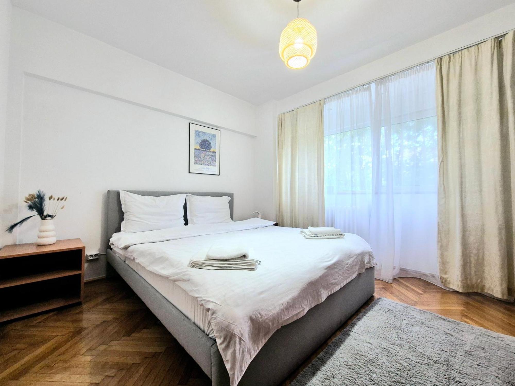 Tranquil Unirii Residence - Elegant & Spacious Living With Parking Steps From Parliament Bucharest Exterior photo